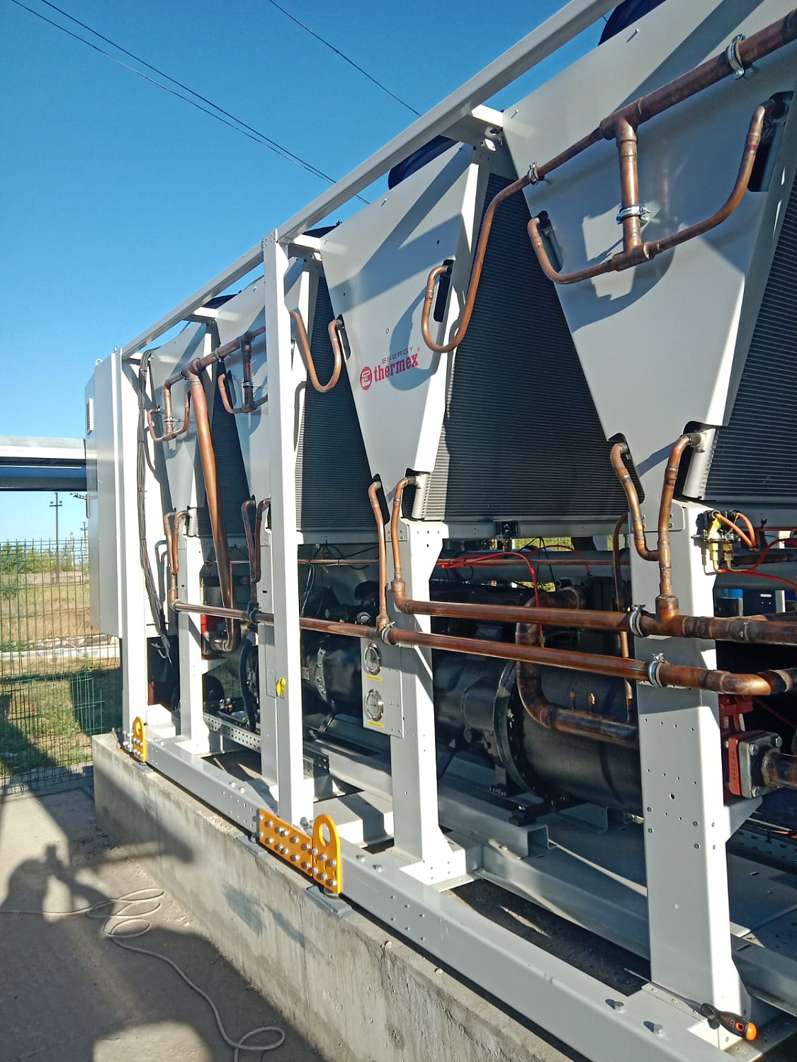 Моноблочный чиллер Thermex Energy TMR на производстве систем автоматики